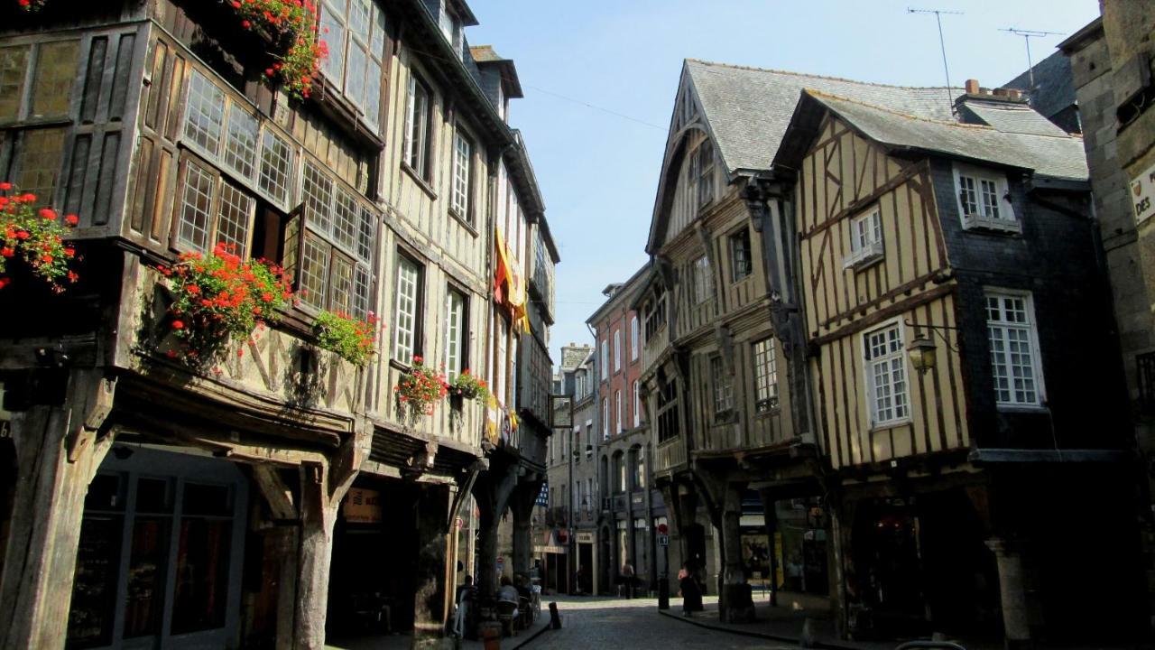 Jacques Melchior Meuble De Tourisme 3 Etoiles Intra Muros Saint-Malo Exteriör bild